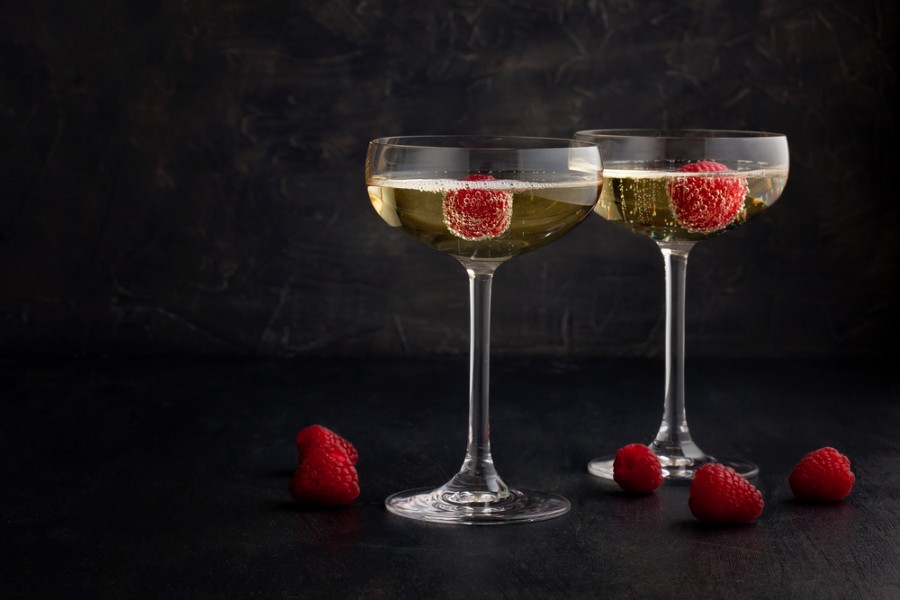 Les meilleurs cocktails de champagne pour impressionner vos invités
