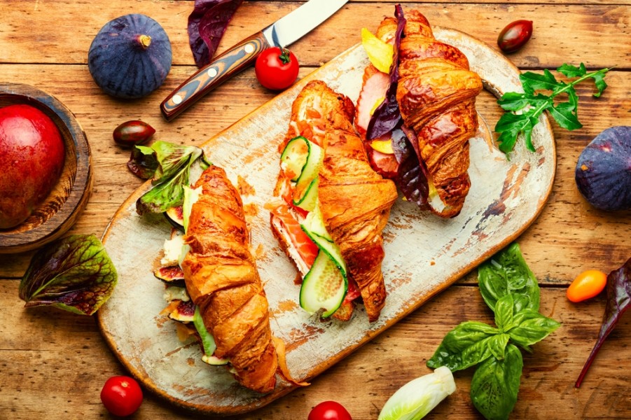 Croissant apéro : Recettes maison et astuces pour des feuilletés parfaits