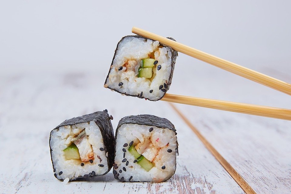 Faire de sushis : comment bien manger chez soi ?